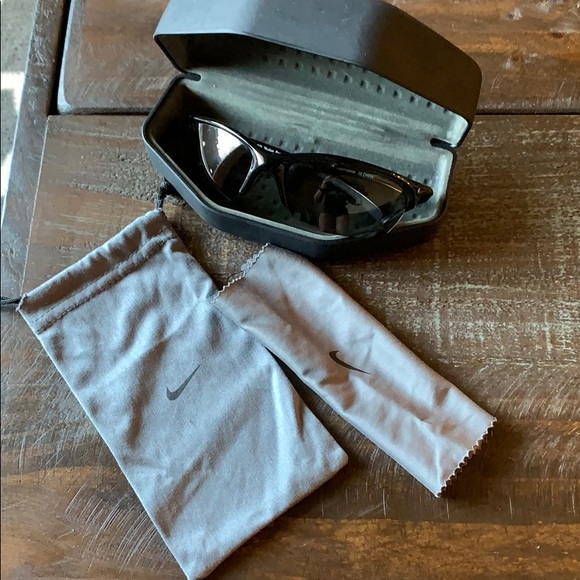 NIKE WOMENS sunglasses
